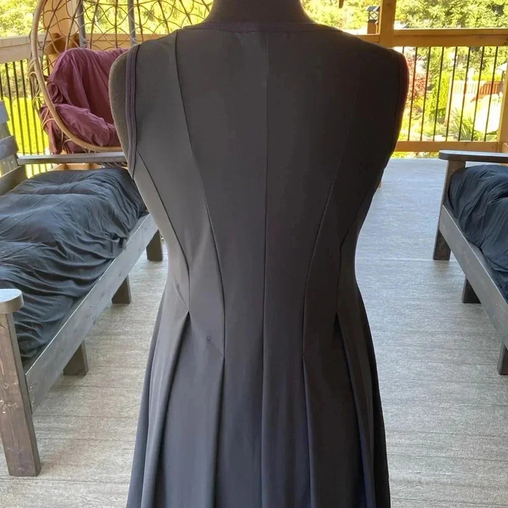 Jason | Sleeveless Dress - Picture 6 of 7